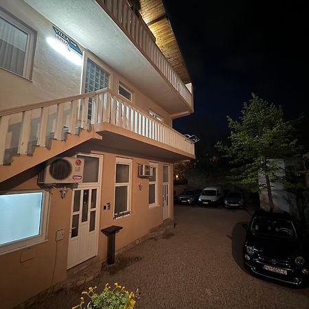 Villa Anja Apartments Мостар Екстер'єр фото