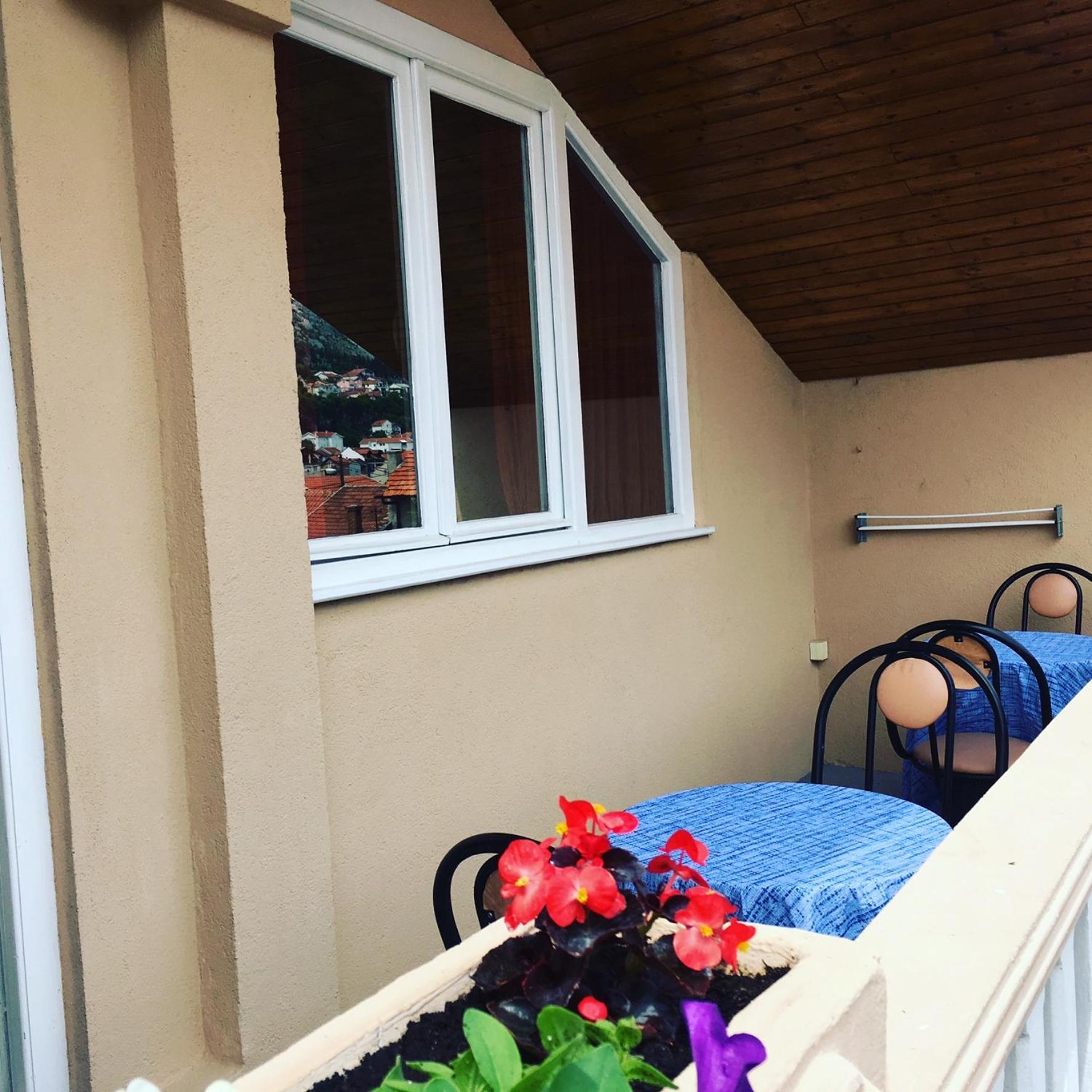 Villa Anja Apartments Мостар Екстер'єр фото