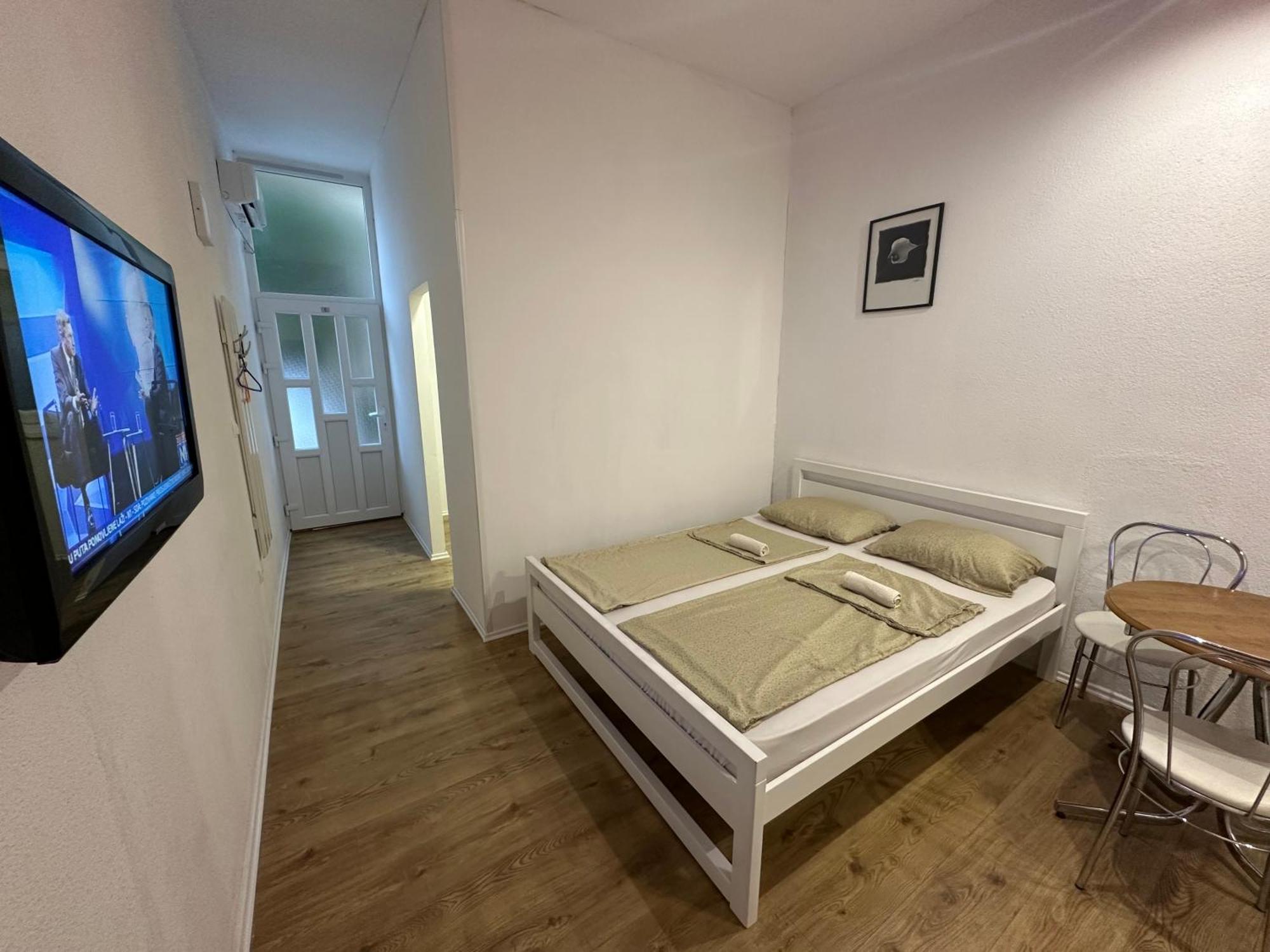 Villa Anja Apartments Мостар Екстер'єр фото