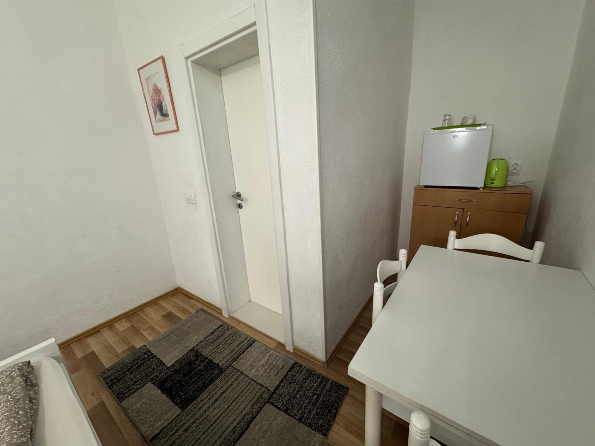 Villa Anja Apartments Мостар Екстер'єр фото