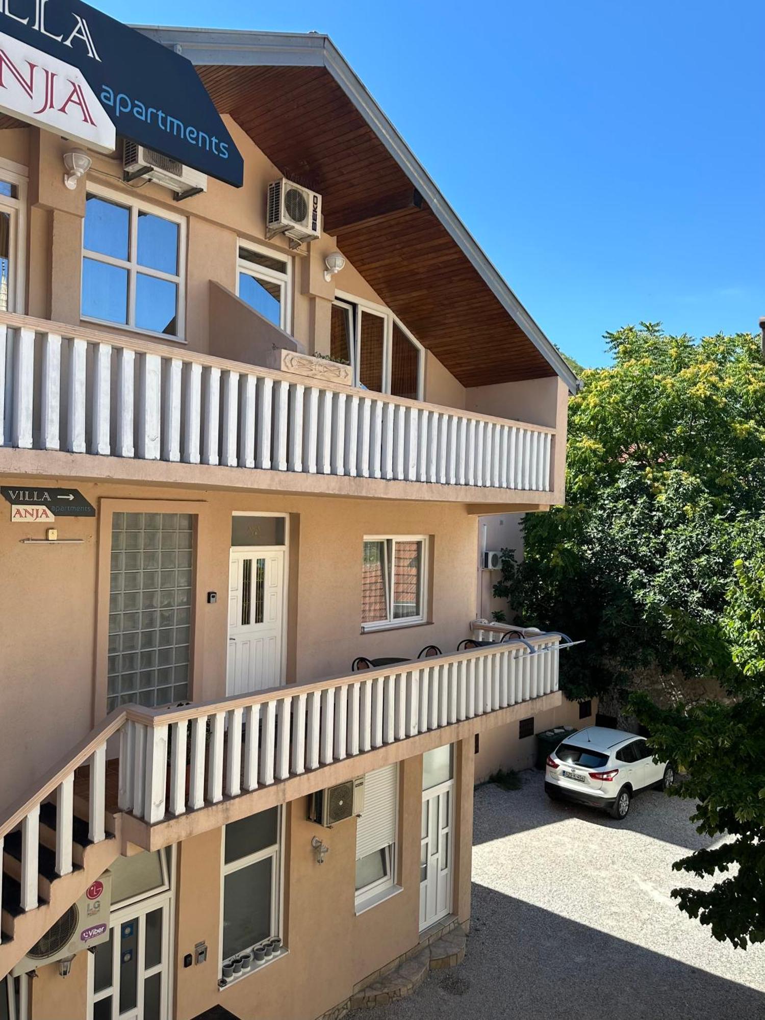 Villa Anja Apartments Мостар Екстер'єр фото