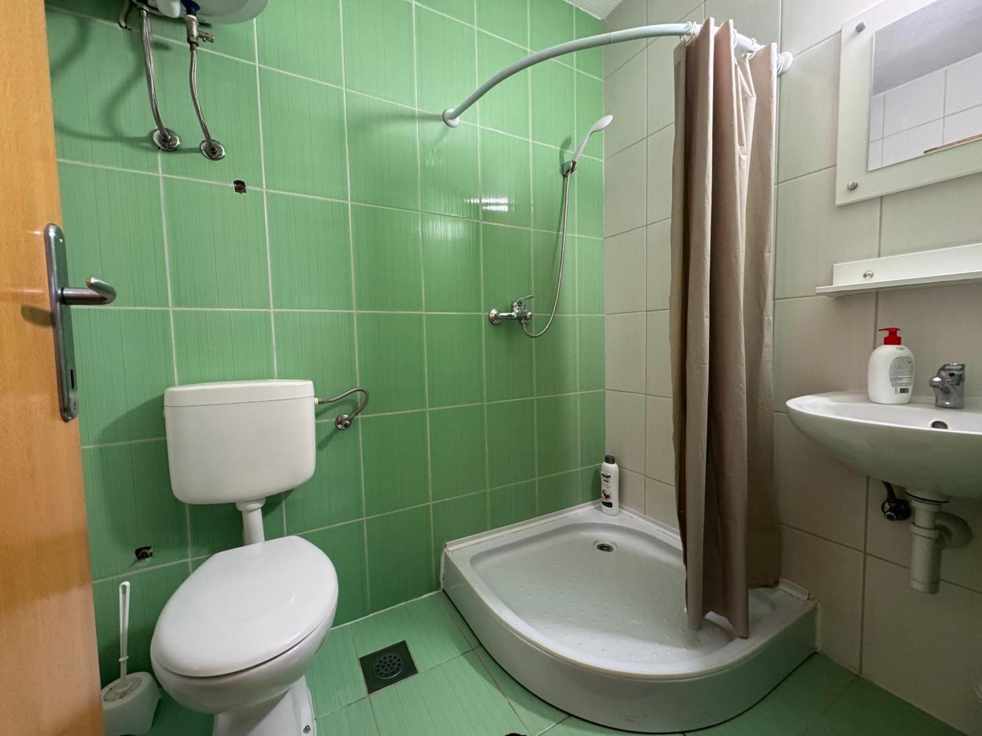 Villa Anja Apartments Мостар Екстер'єр фото