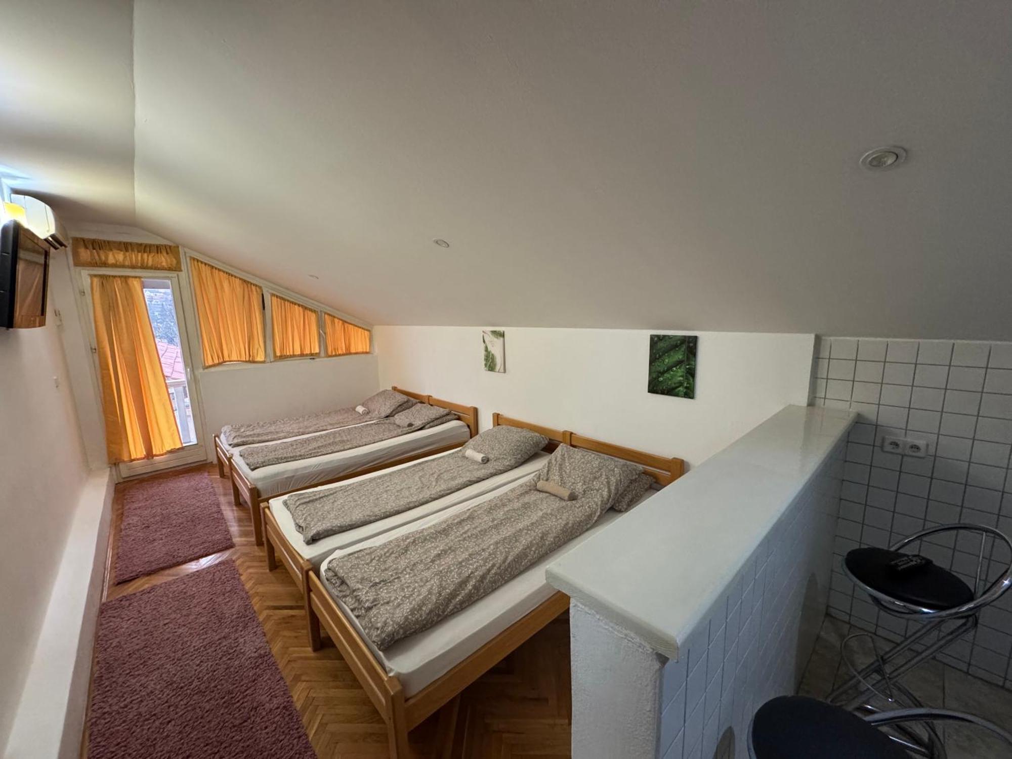 Villa Anja Apartments Мостар Екстер'єр фото