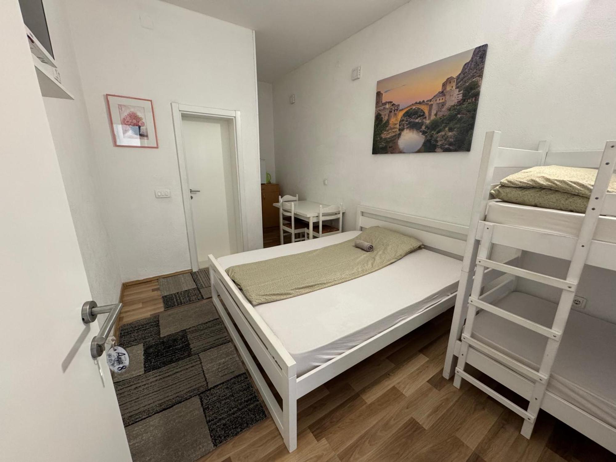 Villa Anja Apartments Мостар Екстер'єр фото