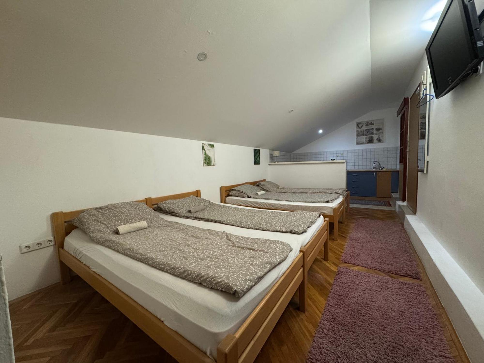 Villa Anja Apartments Мостар Екстер'єр фото